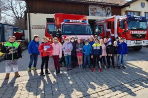 3. Klasse der Grundschule besuchte die Feuerwehr